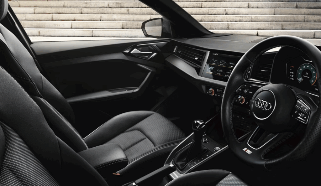 アウディA1フロントシート